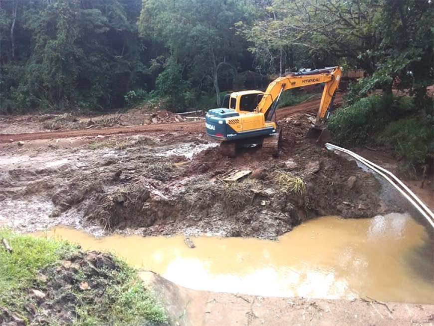 Obras de desassoreamento das lagoas do Mocambo em fase de operação