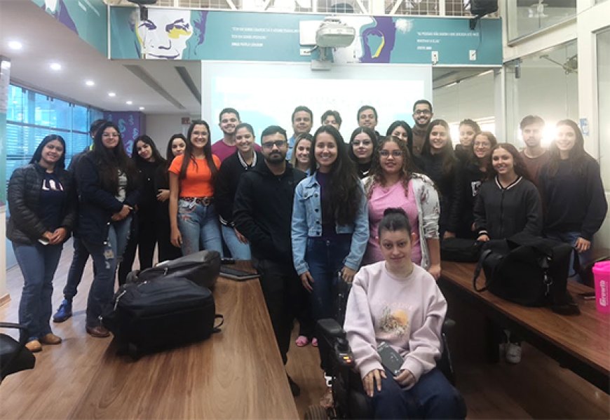 Alunos de Medicina Veterinária realizam visita técnica ao oCEANo