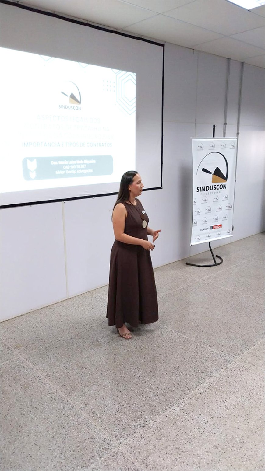 Sinduscon realiza palestra sobre contratos de trabalho na construção civil