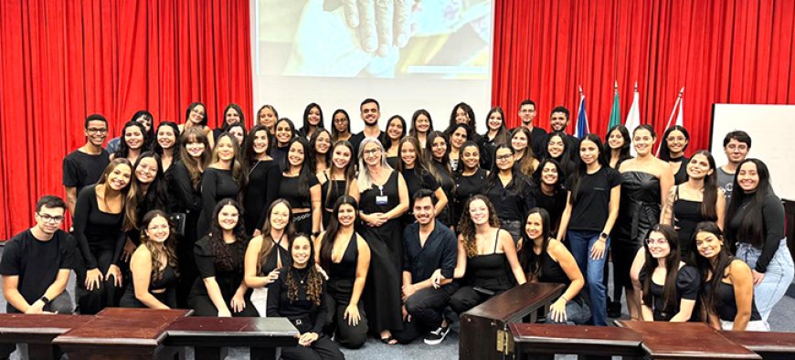 Curso de Enfermagem promove homenagem emocionante a idosos acompanhados em Projeto Integrador