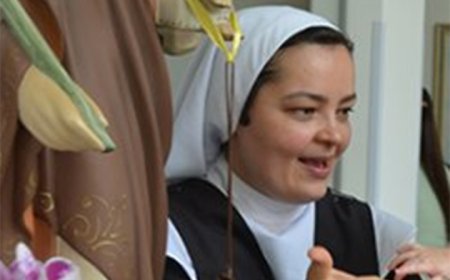 Votos Religiosos de Irmã Maria Madalena de Jesus, OCD (Laila Amorim Sudário)