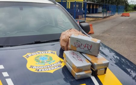 PRF apreende crack em ônibus na BR-365 e prende passageira por tráfico em Patos de Minas
