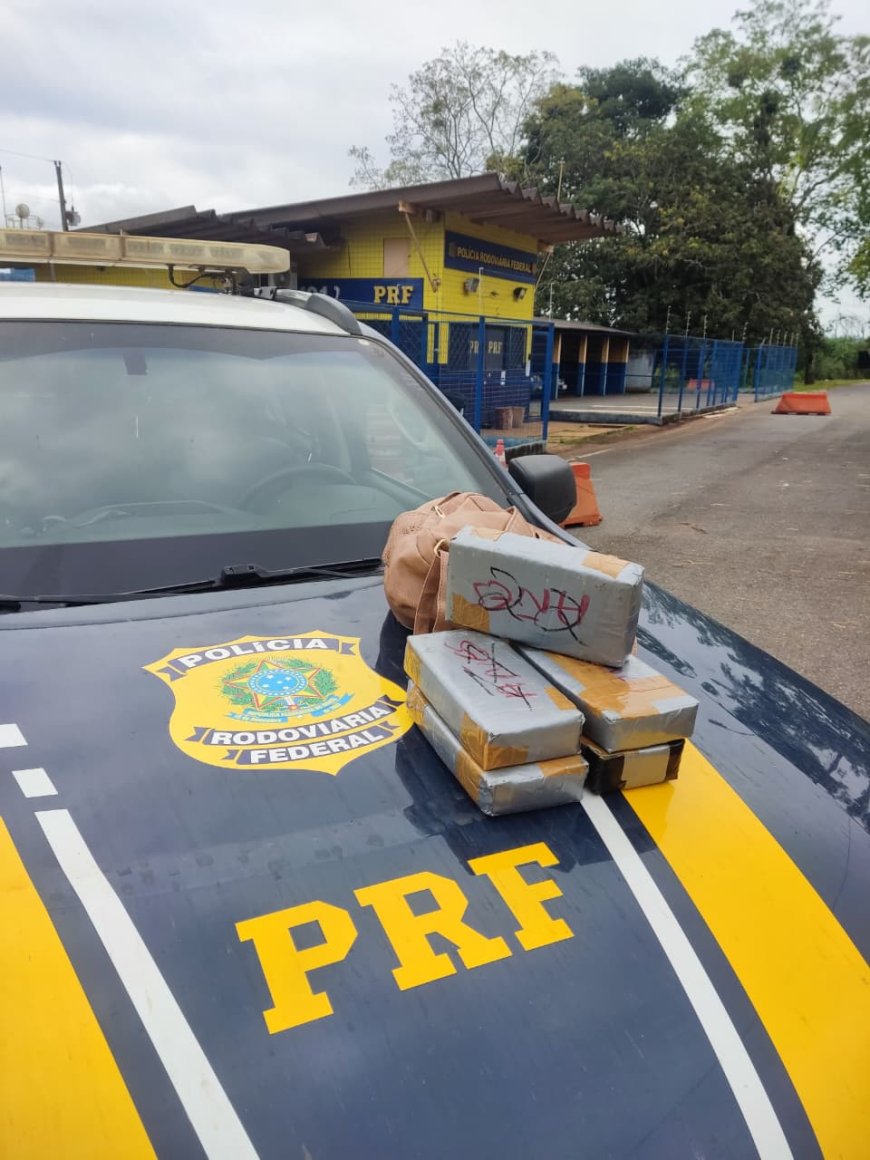 PRF apreende crack em ônibus na BR-365 e prende passageira por tráfico em Patos de Minas
