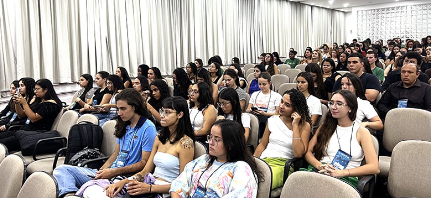 Abertura da XX Semana da Fisioterapia destaca inovação e protagonismo dos alunos