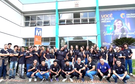 Alunos da Escola Estadual Joseph Hein, de Várzea da Palma, visitam Unipam