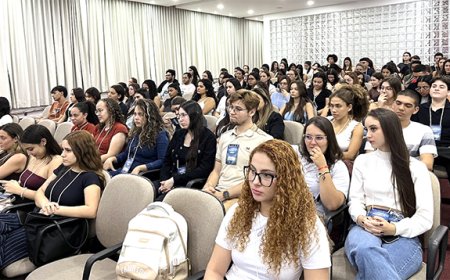 Integração e conhecimento marcam abertura da XXVII Semana de Farmácia e da 1ª Semana de Biomedicina