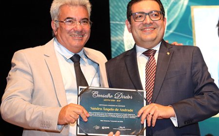 Coordenador de Ciências Contábeis toma posse como vice-presidente de registro do CRCMG