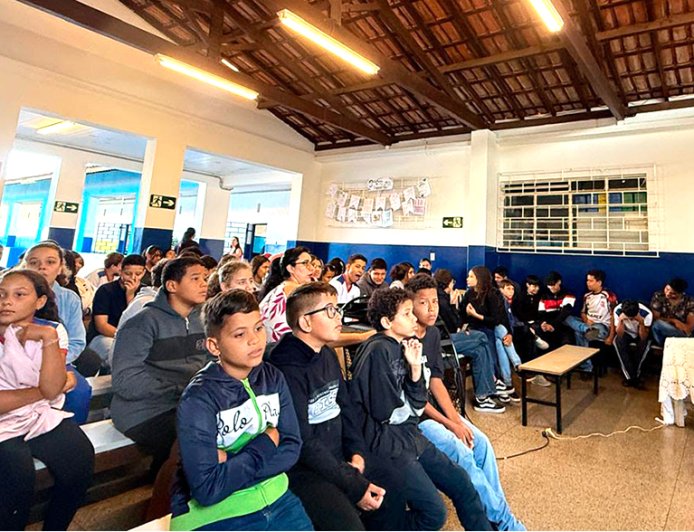 "Conhecendo o Judiciário" reúne estudantes em Patos de Minas
