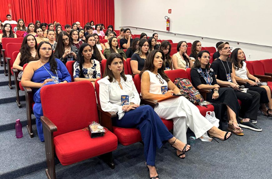Semana da Nutrição teve palestras, minicursos e lançamento de livro no Unipam