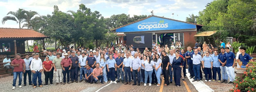 Coopatos realiza solenidade de posse da nova diretoria e  comemora seus 69 de fundação