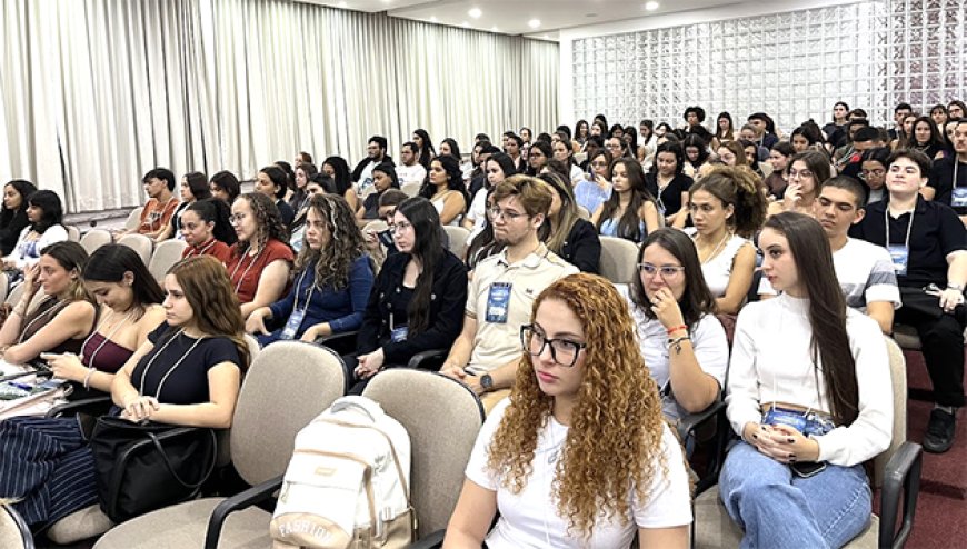 Integração e conhecimento marcam abertura da XXVII Semana de Farmácia e da 1ª Semana de Biomedicina