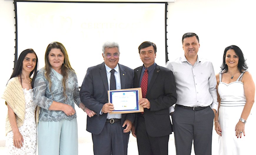 Núcleo de Apoio Contábil e Fiscal do Unipam recebe premiação da Receita Federal