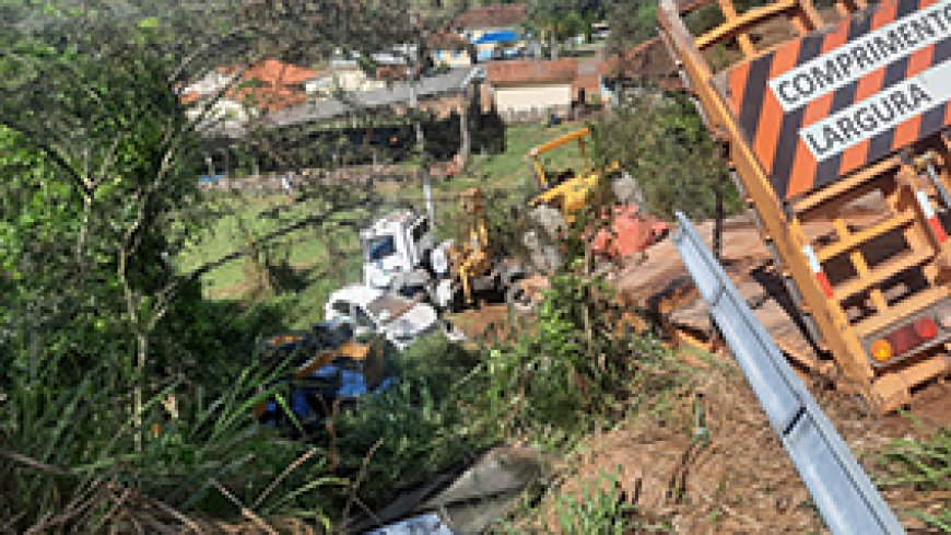 Cegonheiro perde freio na MGC-354 e acidente envolve cinco veículos em frente ao Pesque e Pague São Gabriel