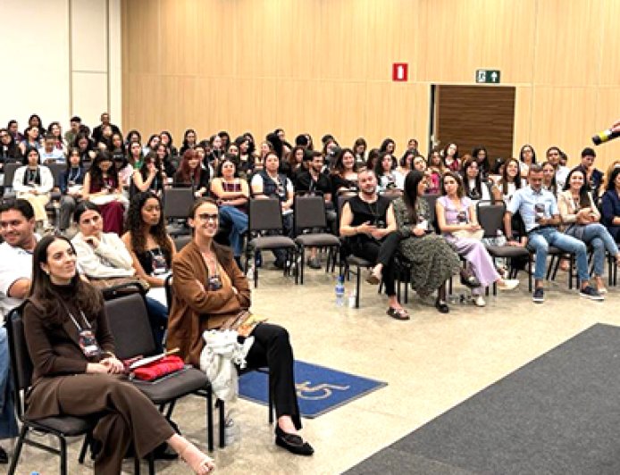 Semana da Psicologia do Unipam promove debates sobre saúde mental, tecnologia e inteligência artificial