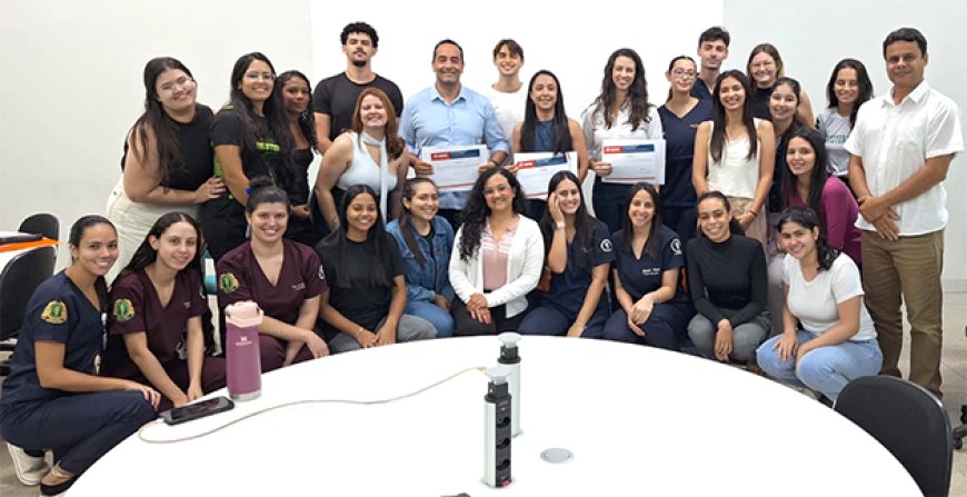 Alunos de Fisioterapia participam de mesa-redonda sobre carreira, gestão e empreendedorismo