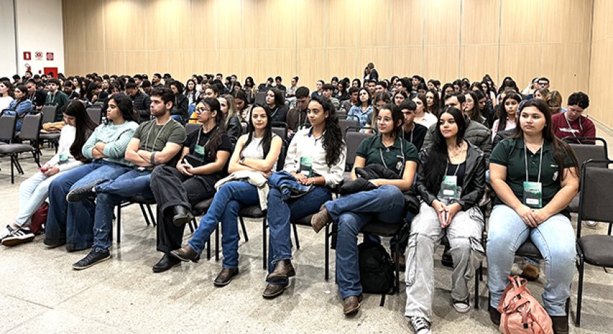 VII Semavet é aberta com recorde de atividades e grande participação do público